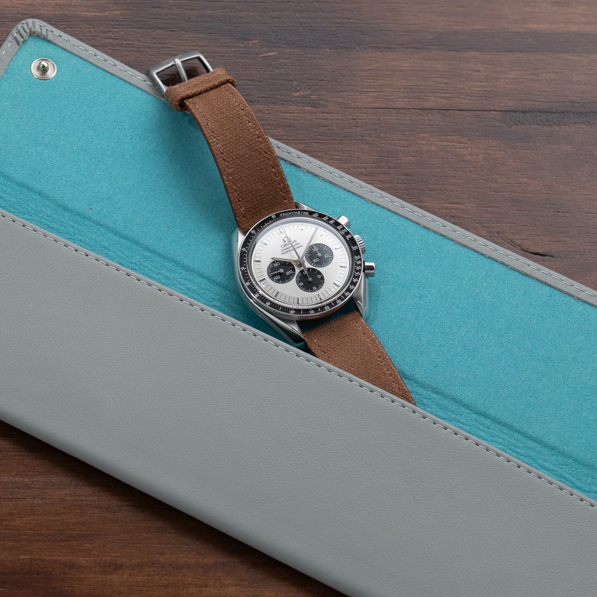 Overstock: Watch Sleeve - Light Grey/Turquoise