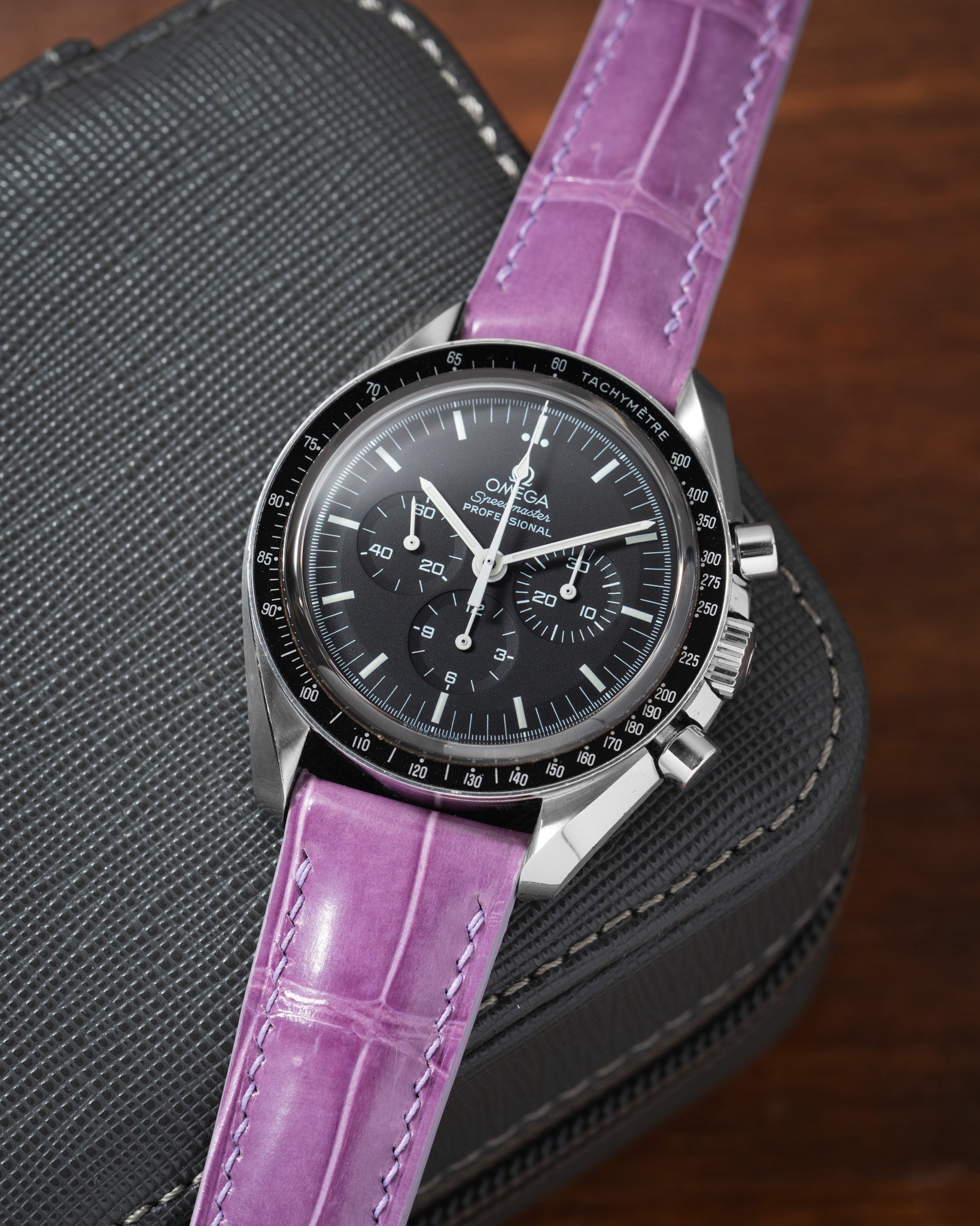 Glossy Lilac Crocodile Signature Strap