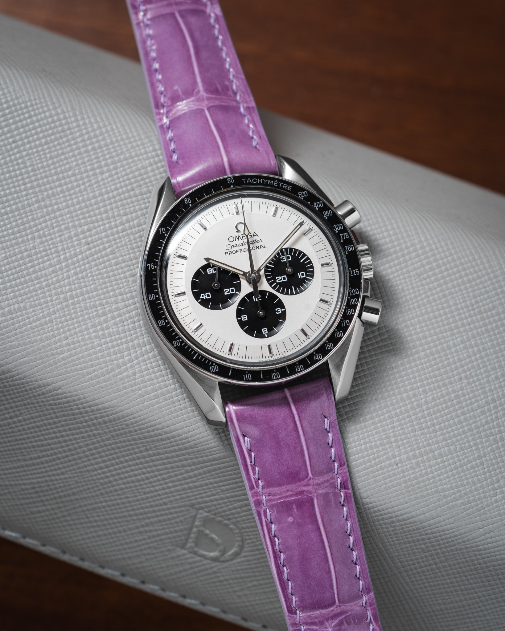 Glossy Lilac Crocodile Signature Strap