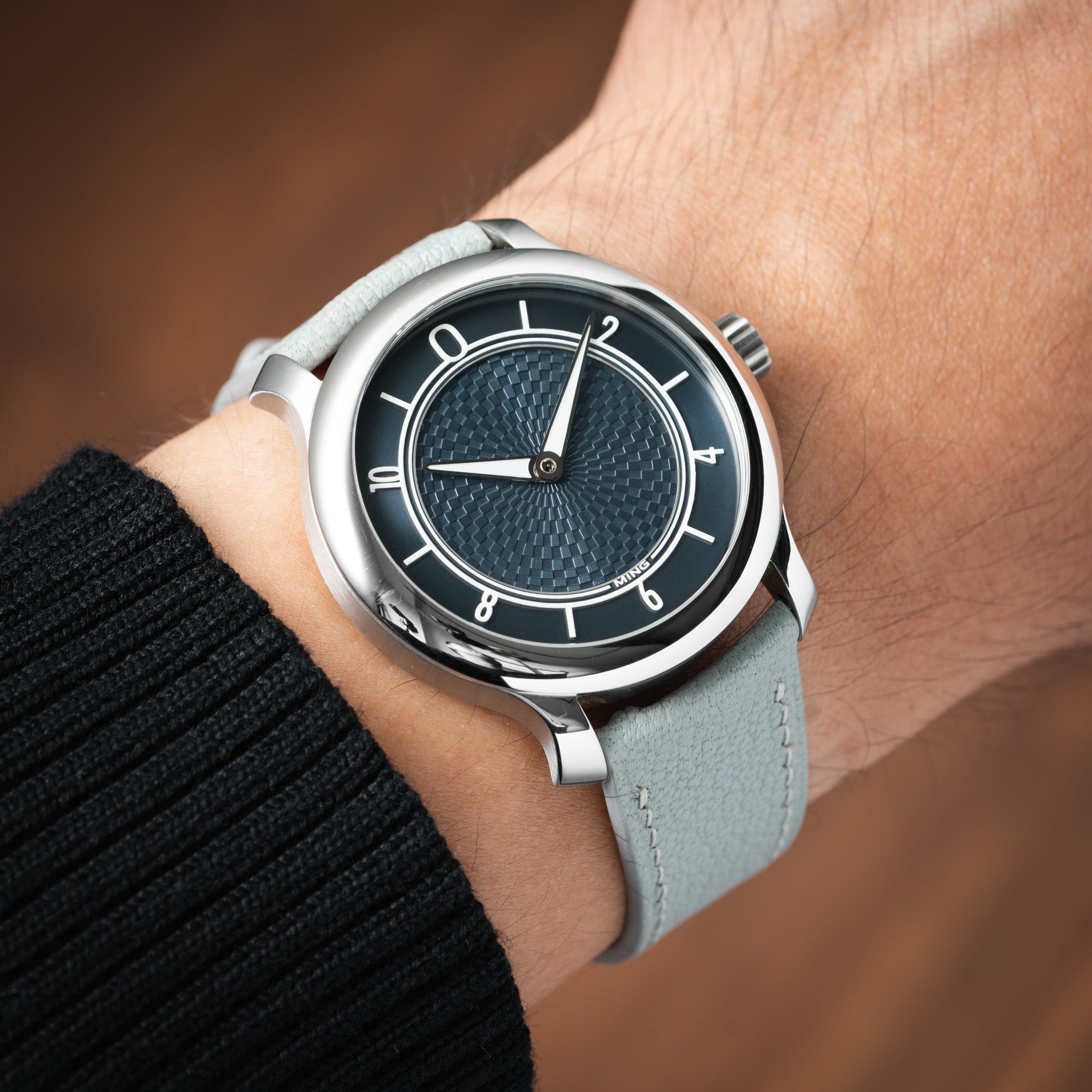 Light Grey Chevre Slim (Curved) Strap